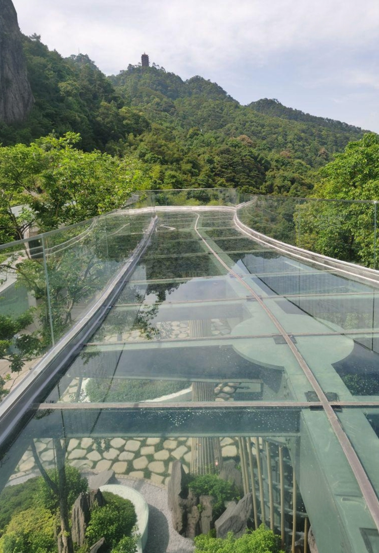 prui01_32279__--ar_5783_--stylize_150_--v_7_be1df0af-657f-46 prui01_32279__--ar_5783_--stylize_150_--v_7_be1df0af-657f-46